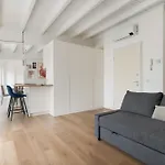 Guesthost - Cozy Porta Vittoria Area Apartment *