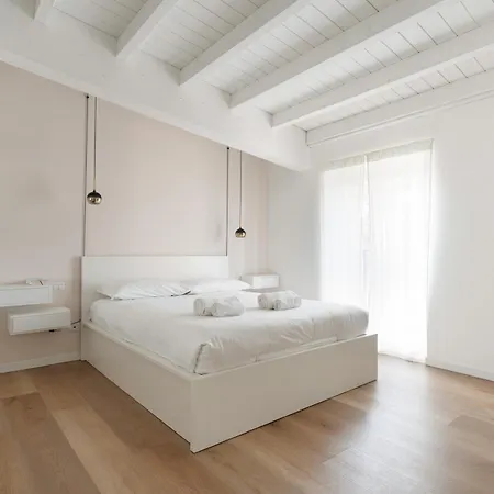 Apartment Guesthost - Cozy Porta Vittoria Area Milan