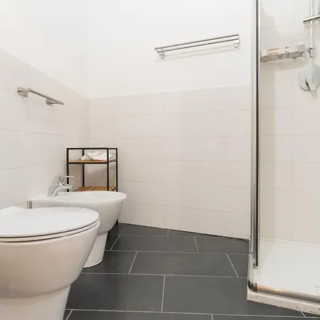 Guesthost - Cozy Porta Vittoria Area *
