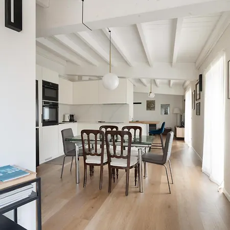 Guesthost - Cozy Porta Vittoria Area * Μιλάνο